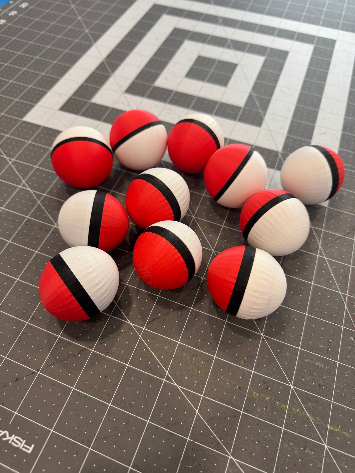 10 Pack of 3D Printed Red & White Ball Capsule for Gashapon/Claw Machine